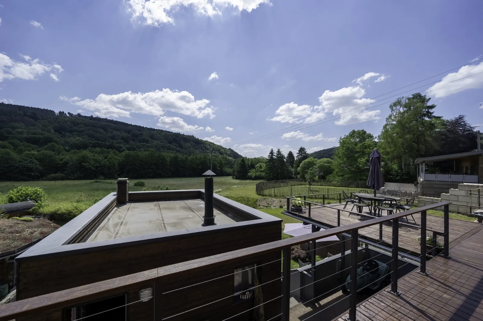 Haus mit drei Wohnungen und Ferienvermietung in Nonnweiler-Kastel