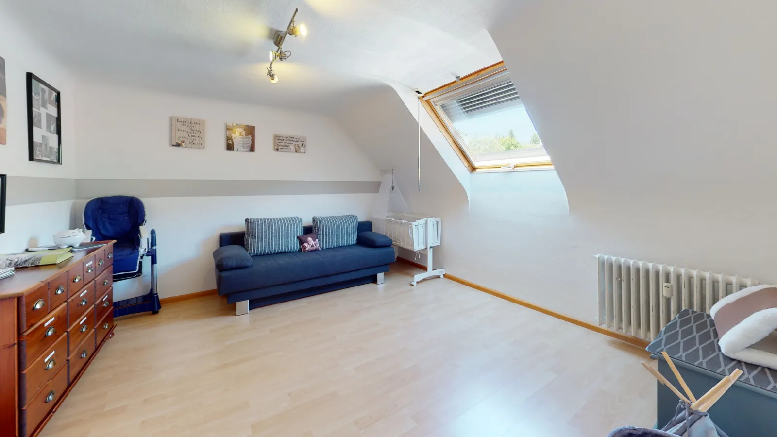 Haus mit drei Wohnungen und Ferienvermietung in Nonnweiler-Kastel