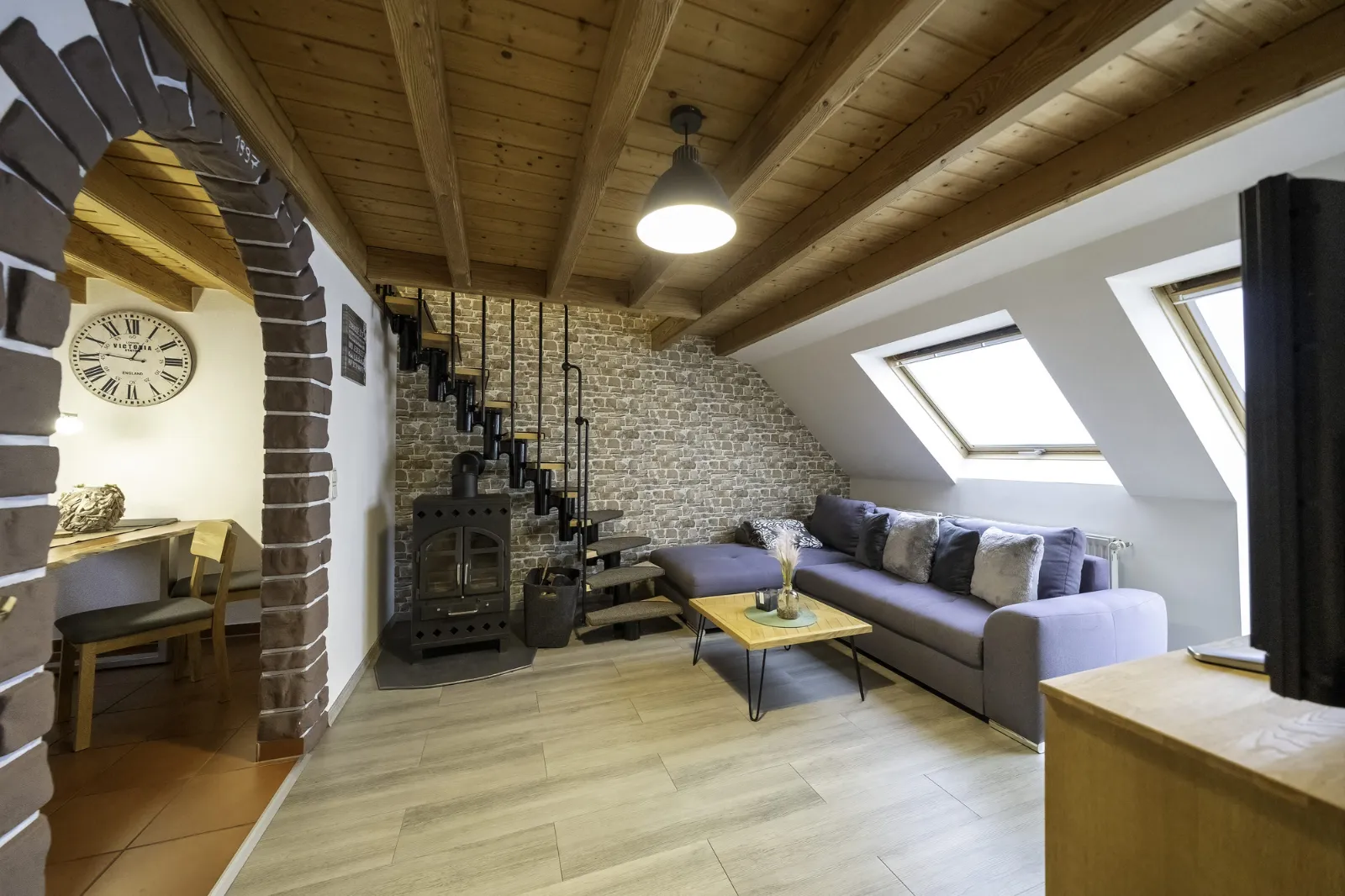 Haus mit drei Wohnungen und Ferienvermietung in Nonnweiler-Kastel