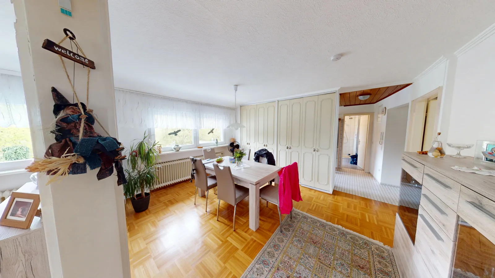 Mehrfamilienhaus mit drei Wohnungen und parkähnlichem Grundstück in Völklingen