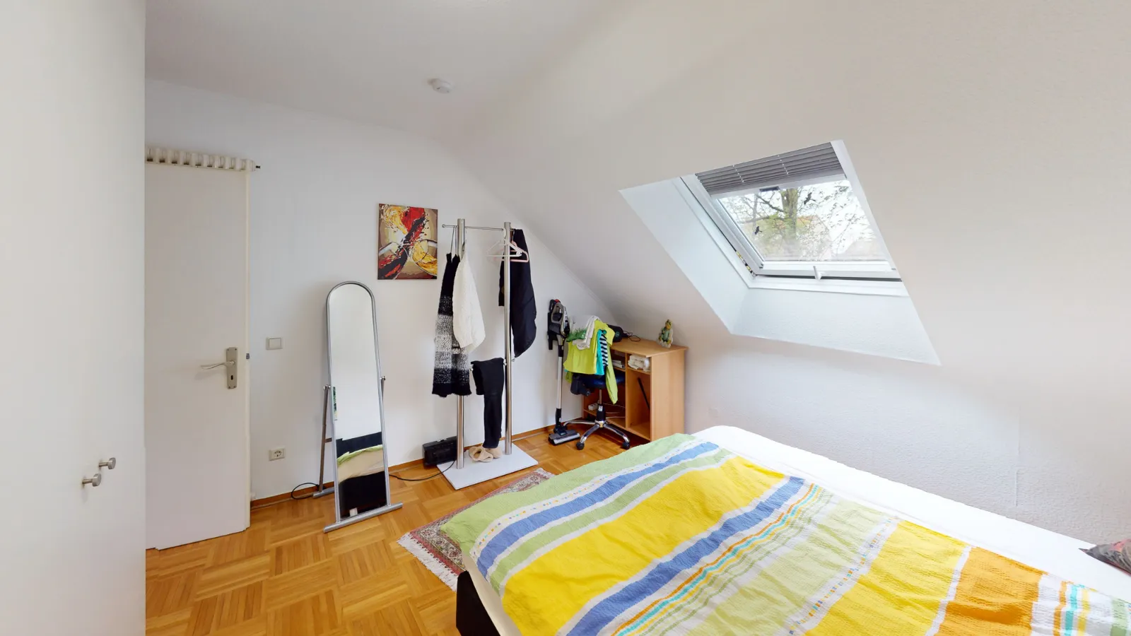 Mehrfamilienhaus mit drei Wohnungen und parkähnlichem Grundstück in Völklingen